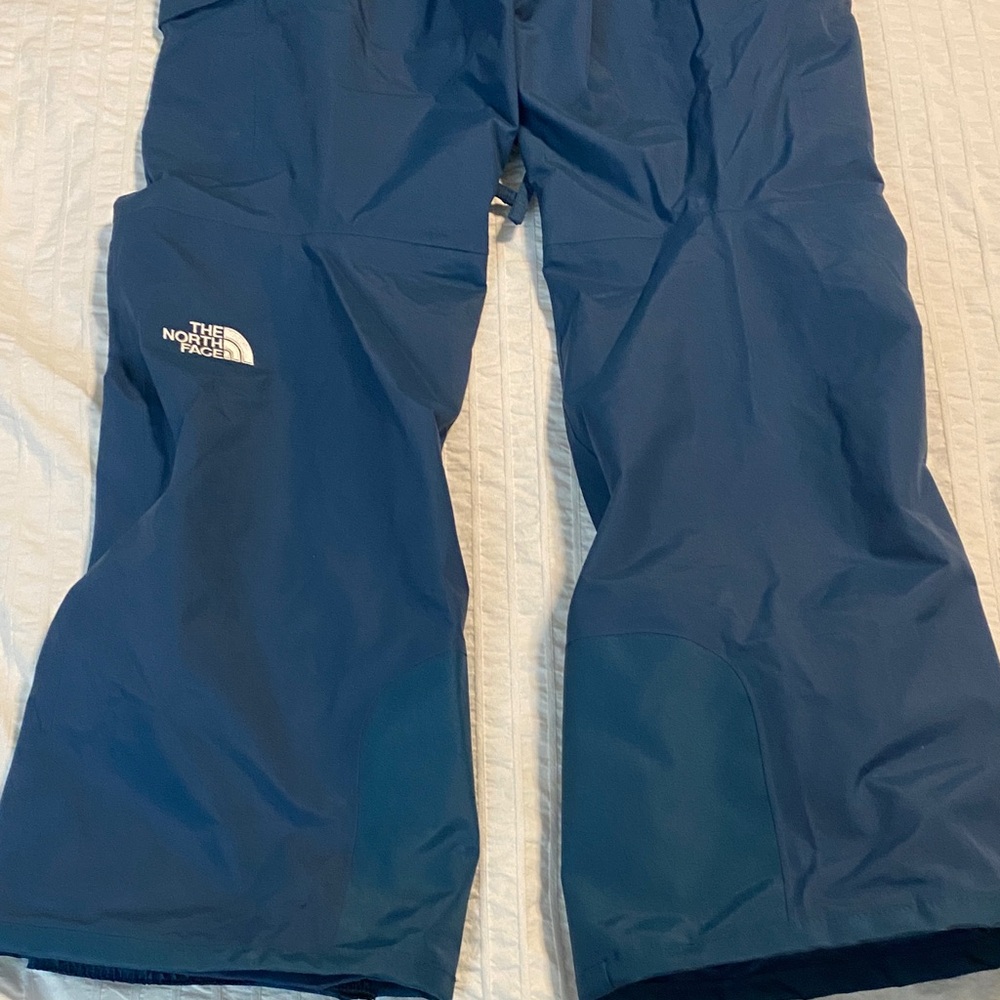 The North Face M Freedom Bib Shell Snow Adjustable Suspenders Size Small NWT - Picture 7 of 8